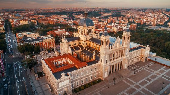 สเปน + พระราชวังแห่งมาดริด + พิพิธภัณฑ์ปราโด + อาสนวิหารอัลมูเดนา