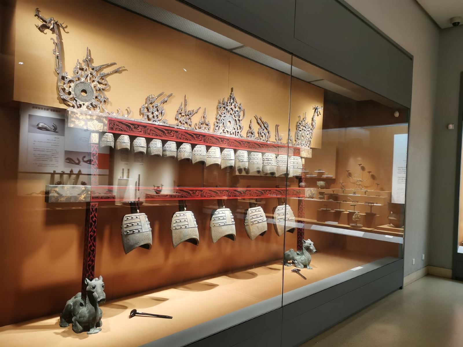 Nanjing Custom Tour: Confucius Temple + Nanjing Museum Private Charter Day Tour with Bilingual Guide