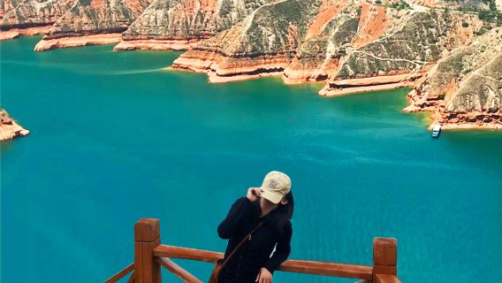 1-day tour to Liujiaxia Internet-famous Bridge + Bingling Cave-Temple cruise + Yellow River-Tao River confluence