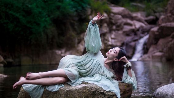 guida in tutta Chongqing, Cina, guida e visita guidata, noleggio con conducente esclusivo per il pick-up dall'aeroporto il trasferimento per aeroporto in aeroporto, fotografi per servizi fotografici, accompagnamento aziendale, consulenze mediche, guide turistiche e interpreti di viaggio personalizzati.