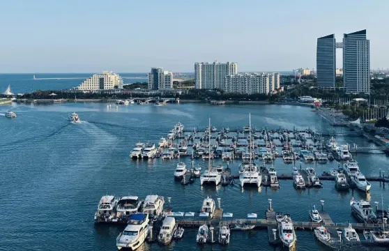 山東日照世帆賽基地+星島 桃花島+燈塔風景區一日遊中英文服務