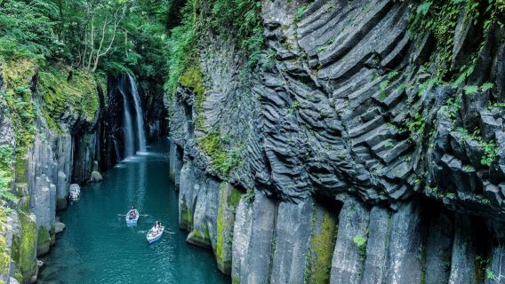 Miyazaki in 1-Day: Shirakawa Spring, Takachiho Gorge & Amano Iwato Shrine with Lunch