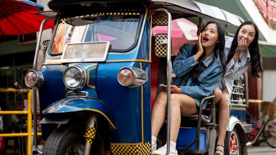 Tour ẩm thực đường phố và cuộc sống về đêm ở Bangkok bằng xe Tuk Tuk ở khu phố Tàu