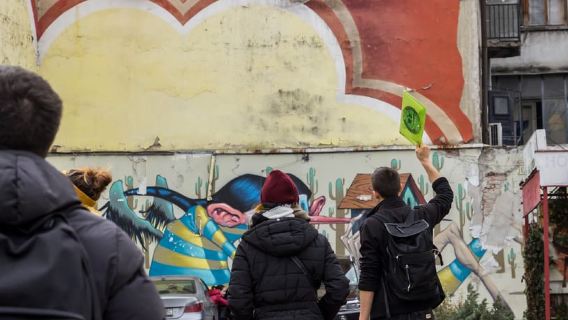 Sofia: Tur Jalan Kaki Seni Jalanan dan Grafiti yang Memukau