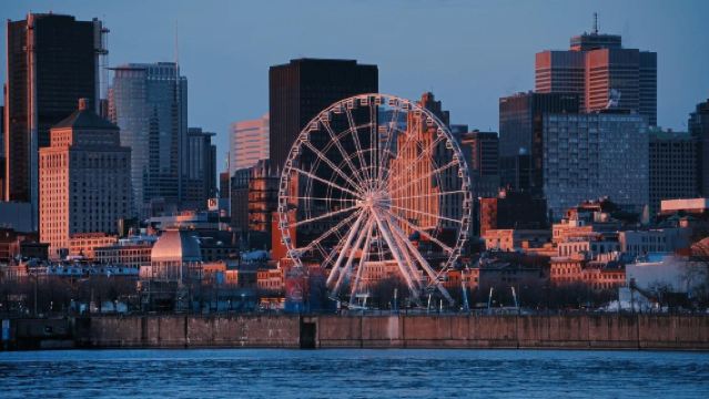 Lawatan sehari di Bandar Lama Montreal + Muzium Seni + Gunung Diraja + Rumah Berwarna-warni + Roda Feri Pelabuhan Lama