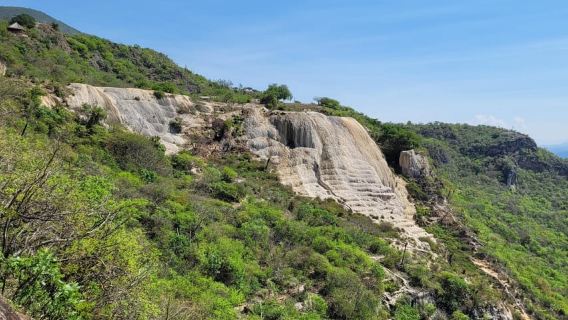 Hierve el Agua Halbtägige geführte Tour Alle Gebühren inklusive