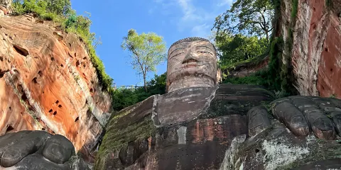 樂山大佛拼團遊含車、英語導遊(不含景區大門票)