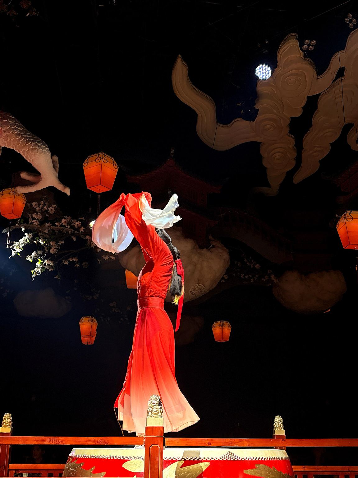 Anhui - Chuzhou · Langya Feast | Immersive Chinese-style theatrical banquet featuring exquisite cuisine + classical dance performances + optional costume and makeup experience