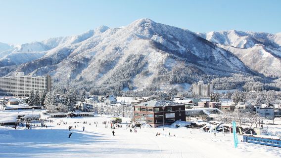 Combo deal: Yuzawa Nakazato Snow Resort 1-day lift ticket + rental (Echigo-Yuzawa, Niigata)