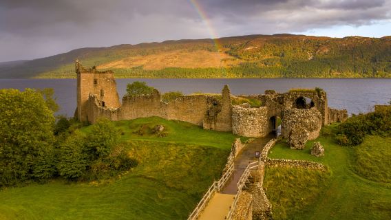 perjalanan satu hari ke Loch Ness dan Kastil Urquhart|Termasuk kapal pesiar|Kelompok kecil yang indah