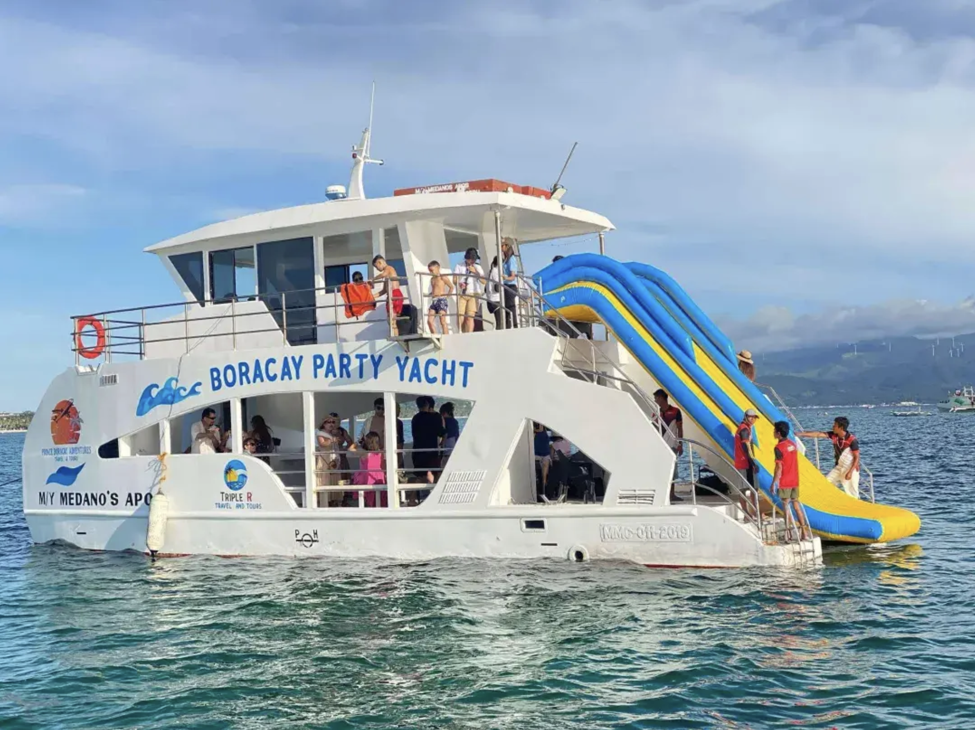 Boracay Party Cruise, Party Boat, Party Yacht, Sunset Cruise ,Sunset Boat, Sunset Yacht ( Snacks,Fresh Fruits,Unlimited Cocktails and DJ on board)