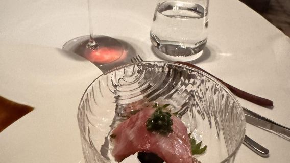 Toronto, Canada Alo popular restaurant reservation service