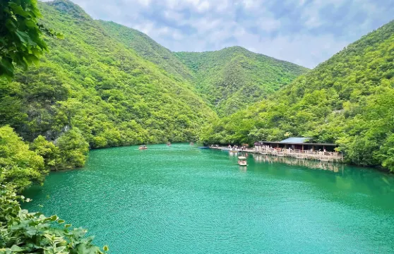 湖北十堰博物館+五龍河景區+東風故里一日遊可中英文服務