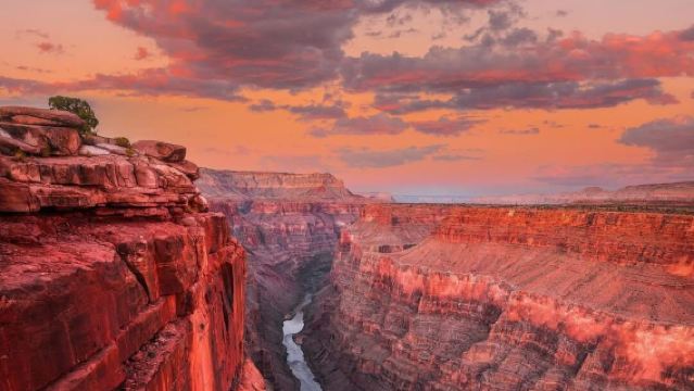 美國拉斯維加斯-直升機：胡佛水壩+大峽谷國家公園 包車一日遊