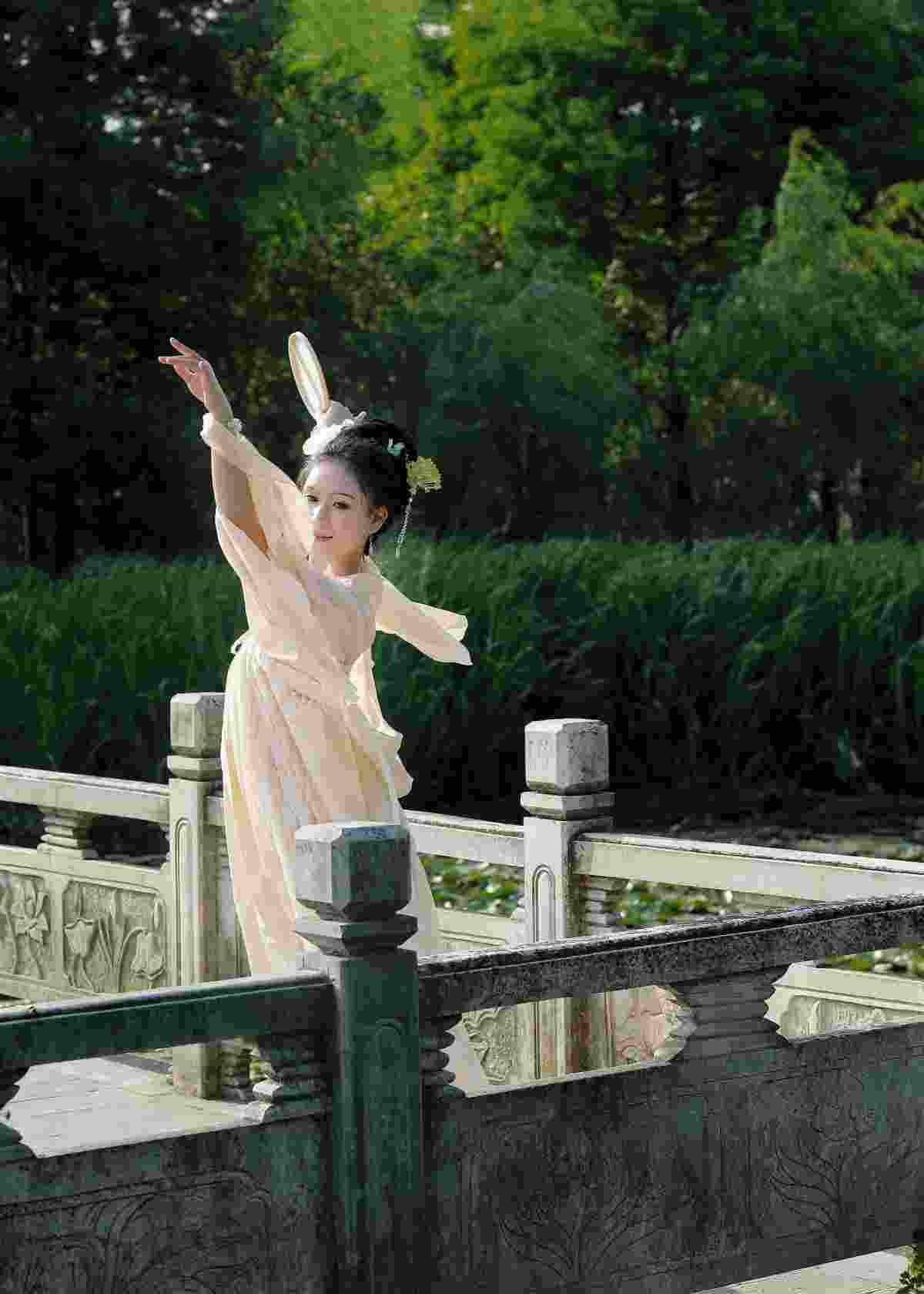 Momen Trip Guzhang[Dokumentasi Budaya Desa Miao/Fotografi & Videografi dengan Drone/Pemandu Wisata K