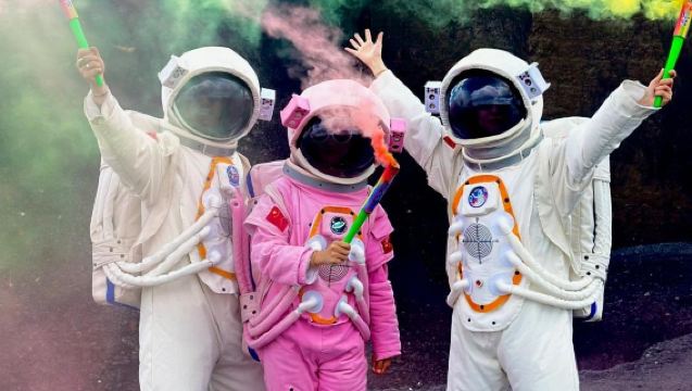 枕火山星河，牧草原長風，火山草原自駕1日遊