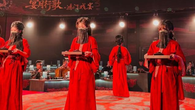 상하이 연월행가 - 몰입형 궁중 연회 체험 (의상 체인지 옵션+연극과 연회의 결합+강가에서의 달빛 연회+고풍스러운 노래와 춤 공연+실경 연출)