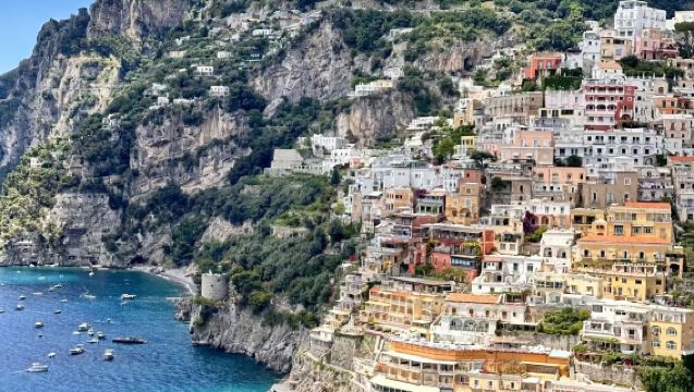 那不勒斯來回：索倫托波西塔諾阿馬爾菲中文包車一日遊飯店接駁