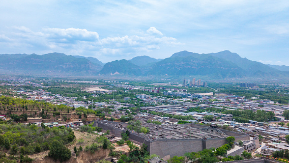 Group of 2-8 people | 1-day tour to Pingyao Ancient City + Wang Family Compound + Baoyuan Old Vinegar Workshop (small group join-in)