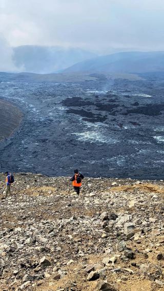 Volcano hiking in Reykjanes Peninsula, Iceland | Fagradalsfjall Volcano site + Bridge between continents