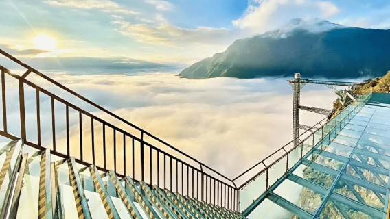 Sapa: Glass Bridge, Cat Cat Village, Moana, Alpine Coaster Option Instagram Day Tour