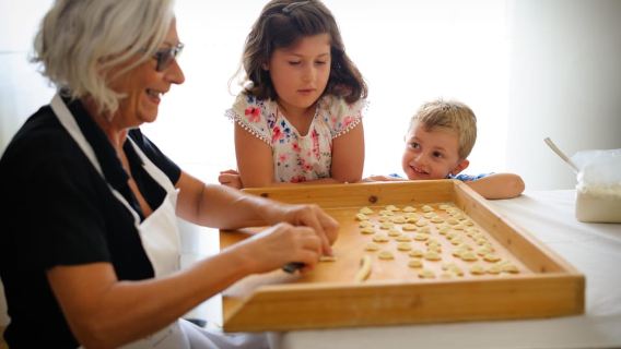 Bari: Private Pasta-Making Class at a Local's Home
