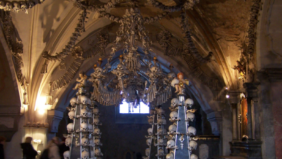 From Prague: Kutna Hora, St. Barbara's church and bone church