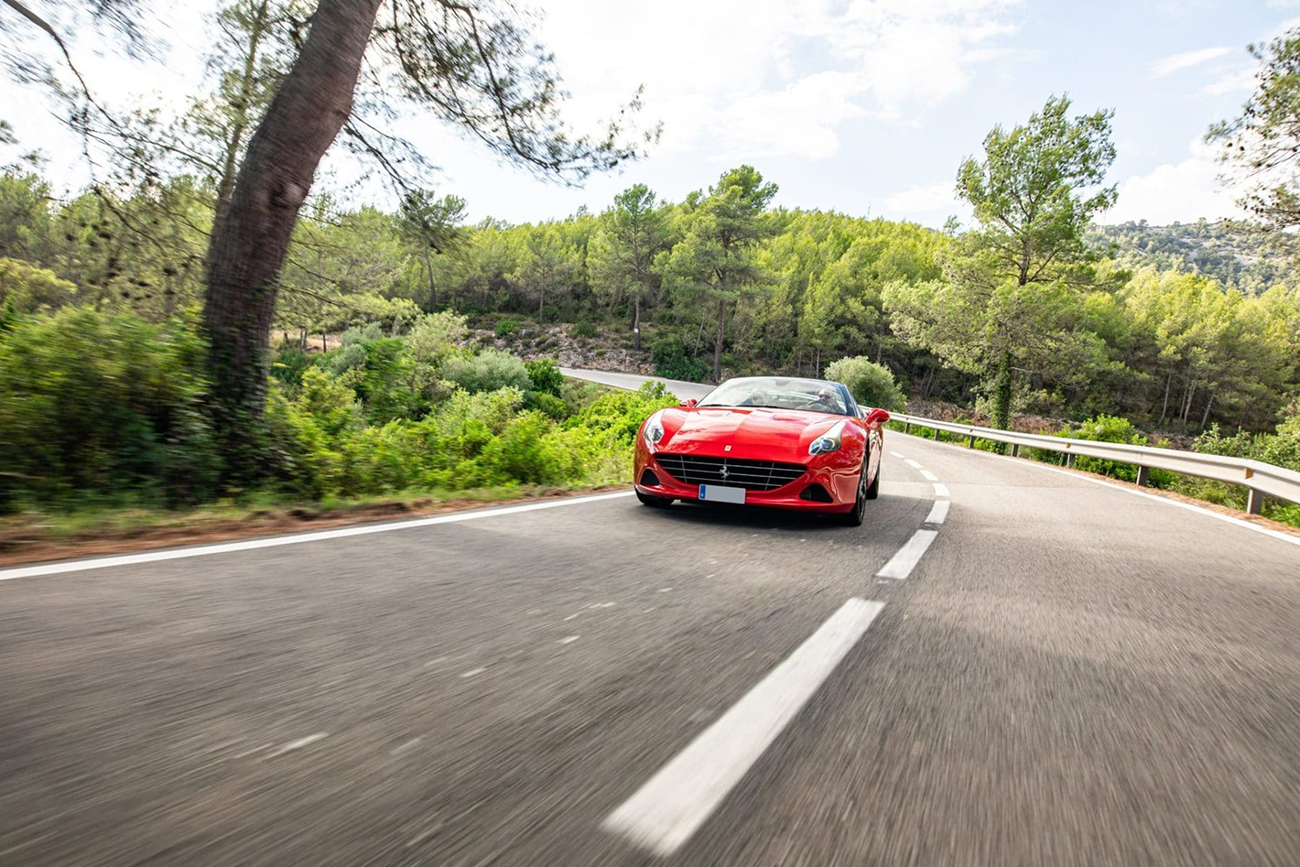 3-Hour Supercar Drive to Montserrat from Barcelona