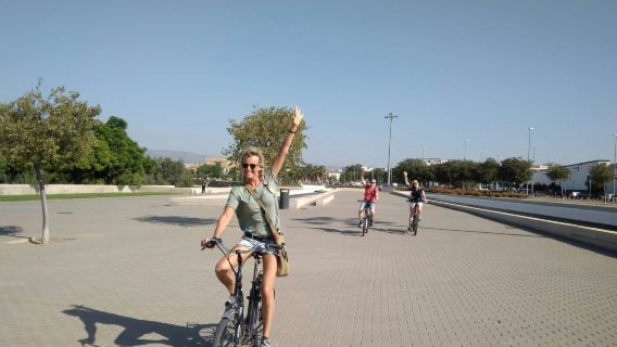 Córdoba: Guided Bike Tour