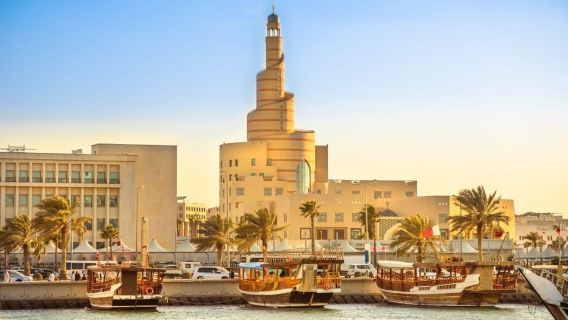 Doha Walking Tour: Souq Waqif, Katara Village & Harbour