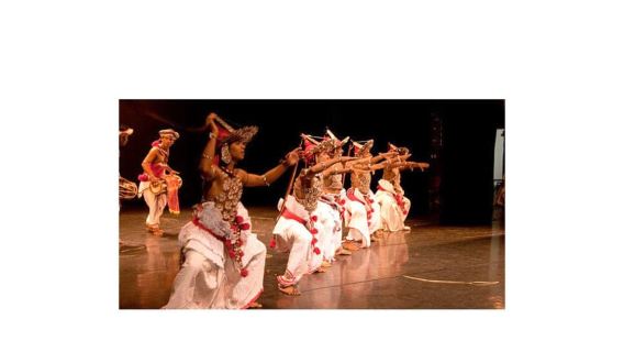 Wisata Sehari Berpemandu Kota Kandy dengan Mobil Mewah