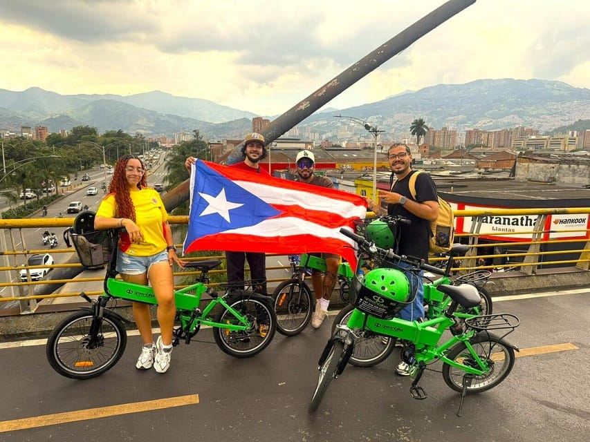 Medellin: tour in bicicletta della città con bevande e snack colombiani