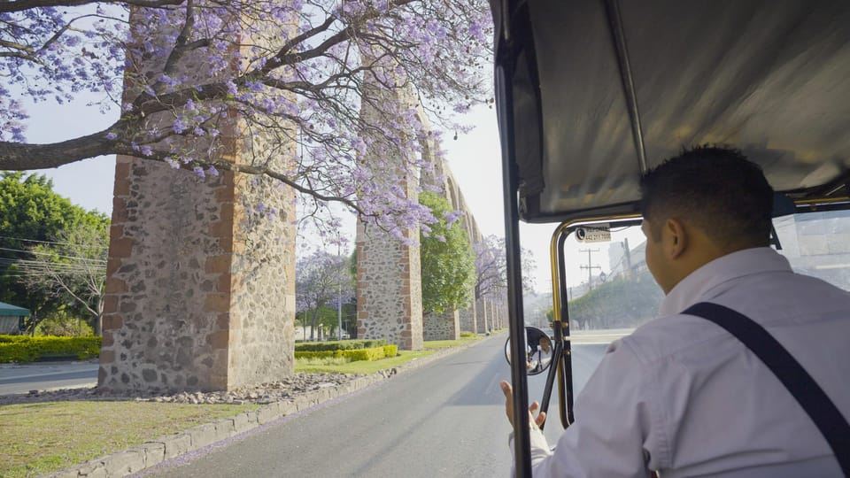 Querétaro: City Tour in a Classic Ford T Vehicle