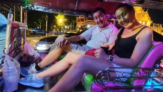 Bangkok Tuk Tuk Tour with Hotel Pick up and Dinner