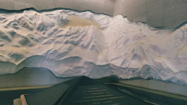 Muzium Sejarah 18 September (Penerangan Terperinci 1 Jam + Fon Telinga Bluetooth Tanpa Wayar)