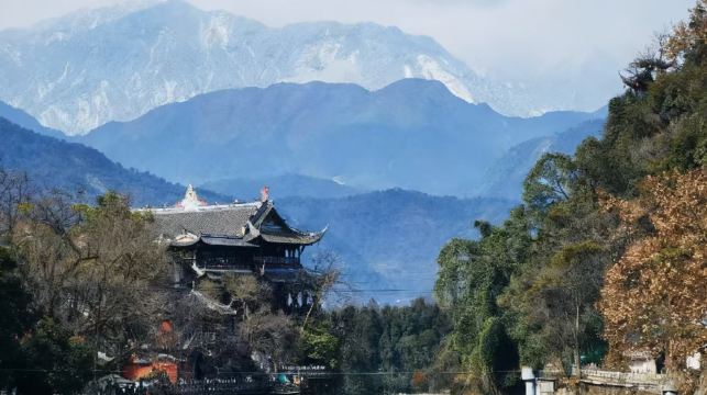 【私家團】青城山+都江堰含講解+仰天窩+藍眼淚一日遊