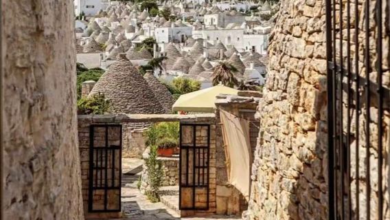 義大利巴里＋蘑菇小鎮阿爾貝羅貝洛＋史書之城馬泰拉童話之旅