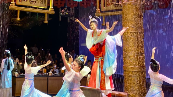 [Banchetto Imperiale·"Sogno del Palazzo Rosso"] Spettacolo Culinario Immersivo a Pechino [Servizio opzionale di fotografia con trucco in stile antico & Un viaggio attraverso il tempo con la cucina come mezzo e lo spettacolo come anima]