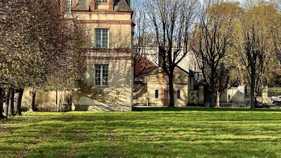 法國巴黎埃菲爾鐵塔|塞納河畔|楓丹白露森林親子一日遊行程可調