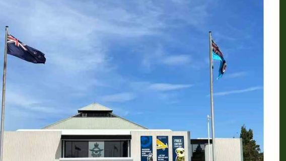 Christchurch day tour by private charter: Hagley Park North, Arts Centre, Avon River / ÅtÄkaro, Air Force Museum of New Zealand