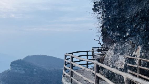 Hanzhong Longtou Mountain + Ancient Hantai + Xinghan Scenic Spot day tour with English service