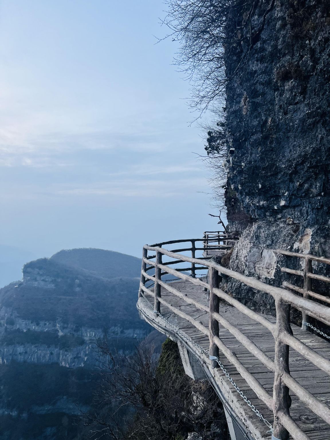 Hanzhong Longtou Mountain + Ancient Hantai + Xinghan Scenic Spot day tour with English service