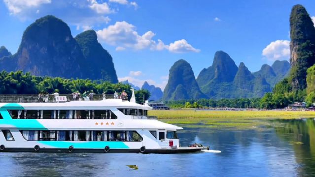 Groupe de 7 personnes / Circuit privatisé | Croisière 3 étoiles / 4 étoiles sur la rivière Li + Radeau de bambou sur la rivière Yulong | Excursion d'une journée pure découverte