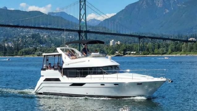 Vancouver 2 Hour Yacht Cruise for Adults only