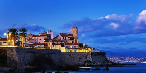 法國馬賽昂提布+節慶宮+坎城老港中文包車一日遊可定制