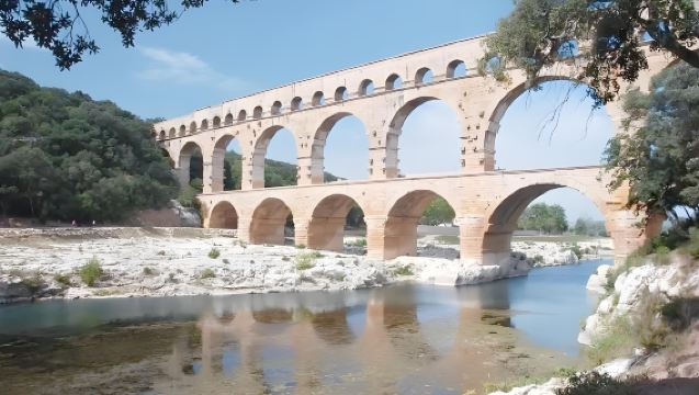 法國阿維尼翁包車：加爾橋+尼姆競技場|經典南法羅馬遺跡一日遊