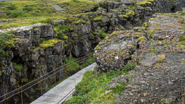 冰島：奈斯山半島+基爾丘山+阿爾納斯塔皮+黑教堂中文包車可定制