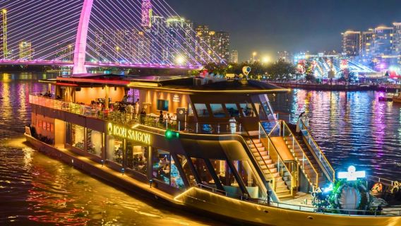 โฮจิมินห์: ทัวร์เรือสำราญชมพระอาทิตย์ตกหรือรับประทานอาหารริมแม่น้ำไซง่อน + เครื่องดื่มต้อนรับ