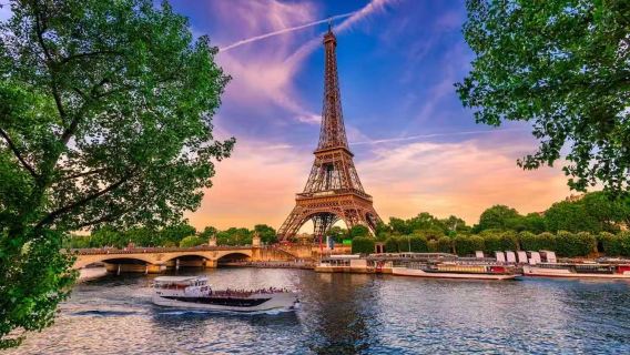Seine river cruise experience in Paris, France (Seine river tour + romantic French cuisine cruise + optional lunch or dinner)