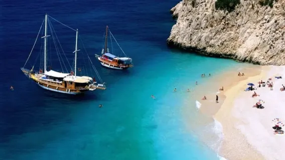 Excursión en barco de día completo de Kemer a Suluada con almuerzo y recogida en el hotel